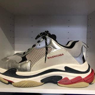 バレンシアガ(Balenciaga)のtriples BALENCIAGA(スニーカー)