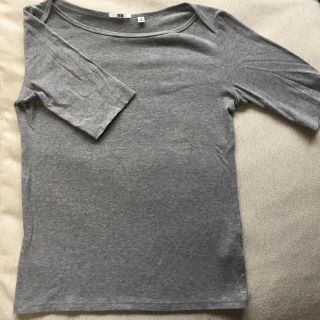 ユニクロ(UNIQLO)の【UNIQLO カットソー】グレー(カットソー(半袖/袖なし))