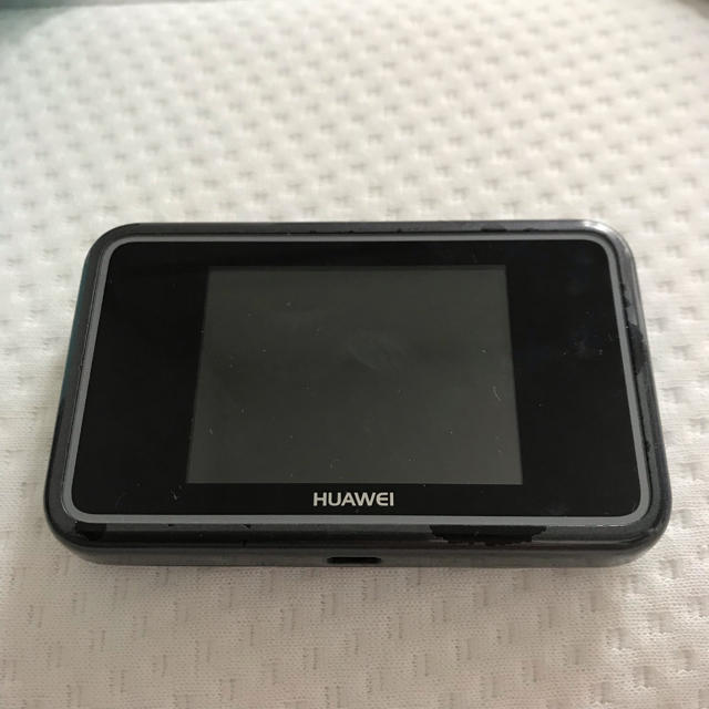 HUAWEI Mobile Wifi E5383s-327 スマホ/家電/カメラのPC/タブレット(PC周辺機器)の商品写真