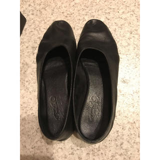 トゥモローランド(TOMORROWLAND)のマルティニアーノ black 最終価格(ローファー/革靴)