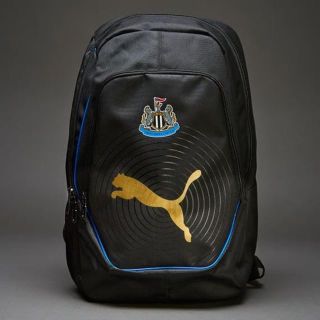 プーマ(PUMA)の★送料無料★UK直輸入★プーマ★ニューカッスル バックパック★黒x金★(バッグパック/リュック)