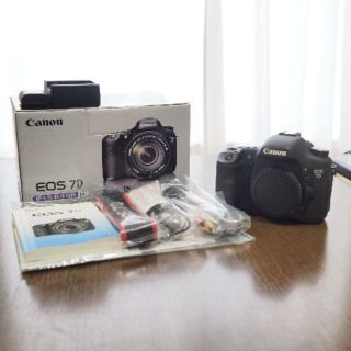 キヤノン(Canon)のキャノン EOS 7D(デジタル一眼)