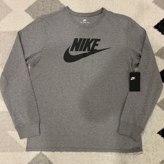 ナイキ(NIKE)の新品未使用✨nike ビッグロゴ ロンT グレー XXL(Tシャツ/カットソー(七分/長袖))