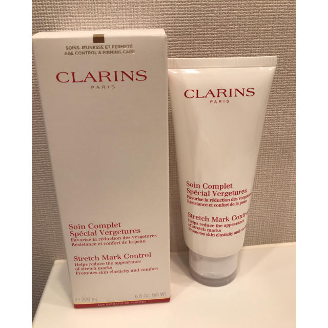 CLARINS(クラランス)のクラランス ストレッチマーク ボディ クリーム 200ml未使用 キッズ/ベビー/マタニティのマタニティ(妊娠線ケアクリーム)の商品写真