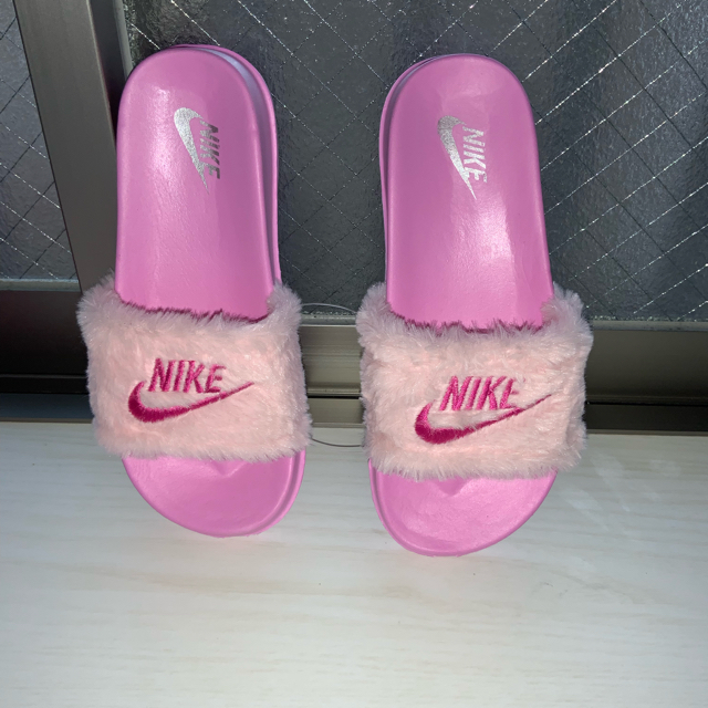 NIKE(ナイキ)のse7様専用 キッズ/ベビー/マタニティのキッズ靴/シューズ(15cm~)(サンダル)の商品写真