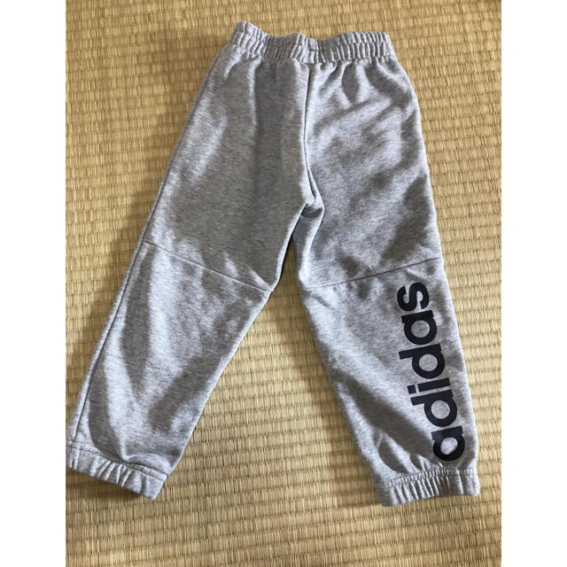 adidas(アディダス)のアディダス adidas スウェットパンツ 100 キッズ/ベビー/マタニティのキッズ服男の子用(90cm~)(パンツ/スパッツ)の商品写真