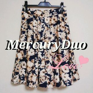 マーキュリーデュオ(MERCURYDUO)のMercuryDuo☆花柄スカート(ひざ丈スカート)