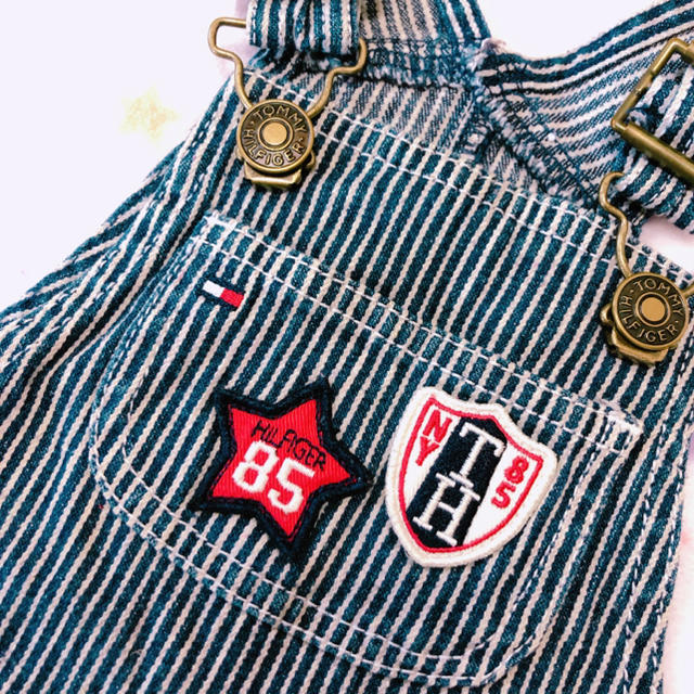 TOMMY HILFIGER(トミーヒルフィガー)のTommy デニムジャンパースカート キッズ/ベビー/マタニティのキッズ服女の子用(90cm~)(スカート)の商品写真