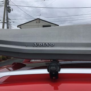 スーリー(THULE)のvolvo純正 ルーフボックス  THULE製 キャリバーセット〔inno製〕(車外アクセサリ)