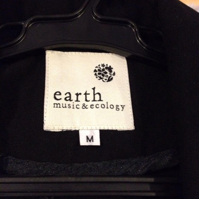 earth music & ecology(アースミュージックアンドエコロジー)のearth m&e ジャケットほか2点 レディースのジャケット/アウター(テーラードジャケット)の商品写真