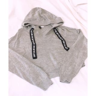 ベルシュカ(Bershka)のBershka グレーパーカー(パーカー)