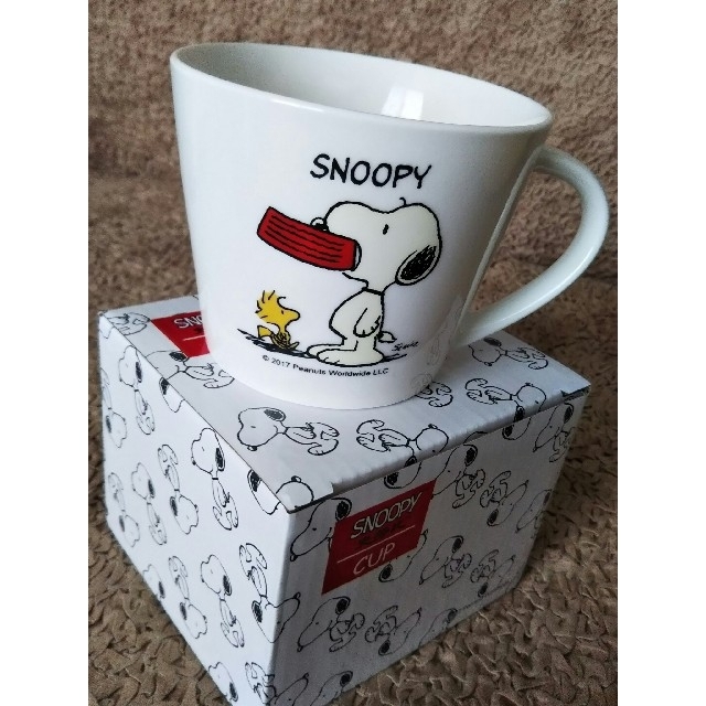 SNOOPY(スヌーピー)のSNOOPY♡マグカップ おまけ付き インテリア/住まい/日用品のキッチン/食器(グラス/カップ)の商品写真