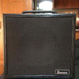 アイバニーズ(Ibanez)のibanez IBZ10BV2(ベースアンプ)