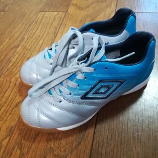 アンブロ(UMBRO)のumbro　サッカー　トレーニングシューズ　室内　19(シューズ)