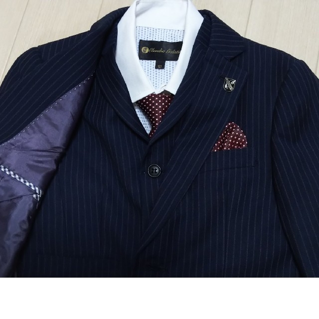 入学式 男児 120 スーツ 紺 ネイビー ストライプ キッズ/ベビー/マタニティのキッズ服男の子用(90cm~)(ドレス/フォーマル)の商品写真