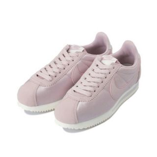 ナイキ(NIKE)の【新品】NIKEスニーカー ピンク(スニーカー)