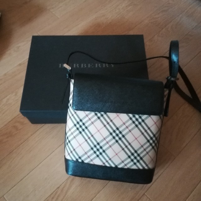 BURBERRY(バーバリー)のBURBERRY ノバチェックショルダーバッグ レディースのバッグ(ショルダーバッグ)の商品写真