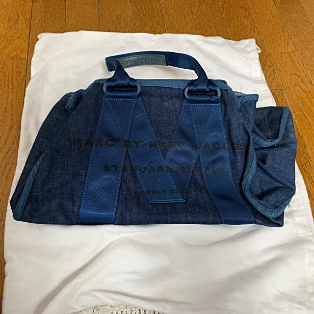MARC BY MARC JACOBS(マークバイマークジェイコブス)の MARC BY MARC JACOBS レディースのバッグ(トートバッグ)の商品写真
