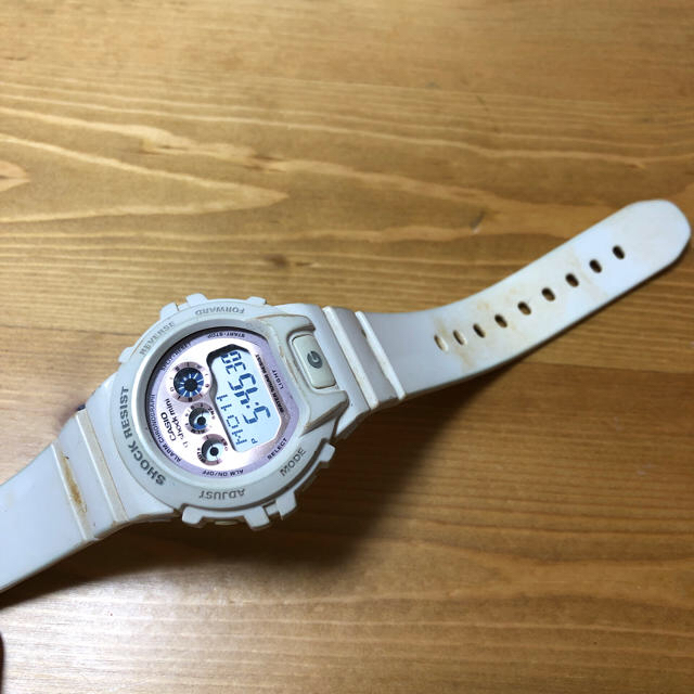 Baby-G(ベビージー)のCASIO Gショック mini 白 中古 メンズの時計(腕時計(デジタル))の商品写真