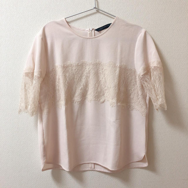 ZARA(ザラ)の【3/15まで出品】ZARA レースTシャツ レディースのトップス(Tシャツ(半袖/袖なし))の商品写真