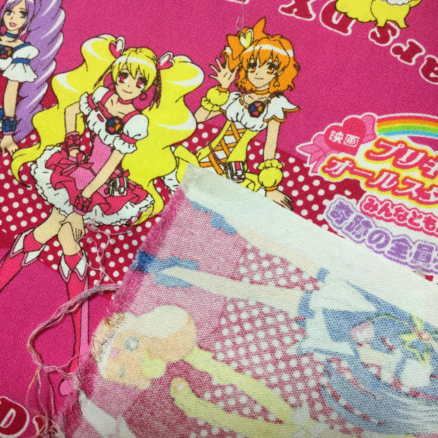 BANDAI(バンダイ)のプリキュアの生地 100×38cm×3セット ハンドメイドの素材/材料(生地/糸)の商品写真