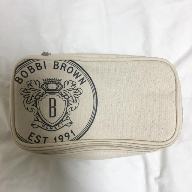 BOBBI BROWN(ボビイブラウン)のSnowfin様専用  BOBBY BROWN ボビーブラウン 化粧ポーチ レディースのファッション小物(ポーチ)の商品写真