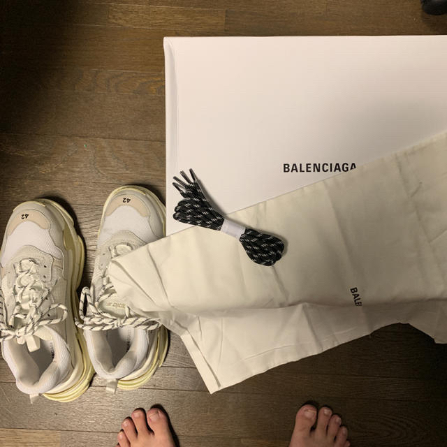 balenciaga triple s