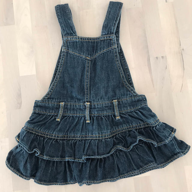 babyGAP(ベビーギャップ)のベビーGAP デニムジャンパースカート キッズ/ベビー/マタニティのベビー服(~85cm)(ワンピース)の商品写真