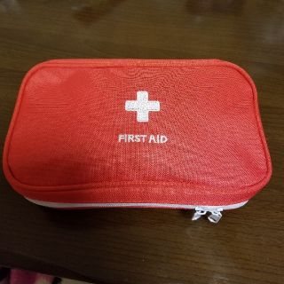 FIRST  AID　ポーチ(ポーチ)