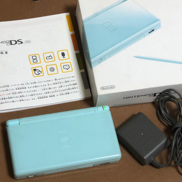 ニンテンドーDS(ニンテンドーDS)のニンテンドー DSlite アイスブルー エンタメ/ホビーのエンタメ その他(その他)の商品写真