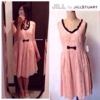 ジルバイジルスチュアート(JILL by JILLSTUART)のSALE中♡新品ジルローズ柄ドレス(その他ドレス)