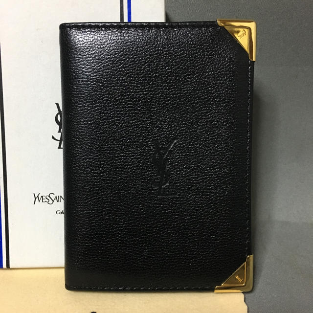 ☆未使用品☆ Yves Saint Laurent イブサンローラン　パスケース