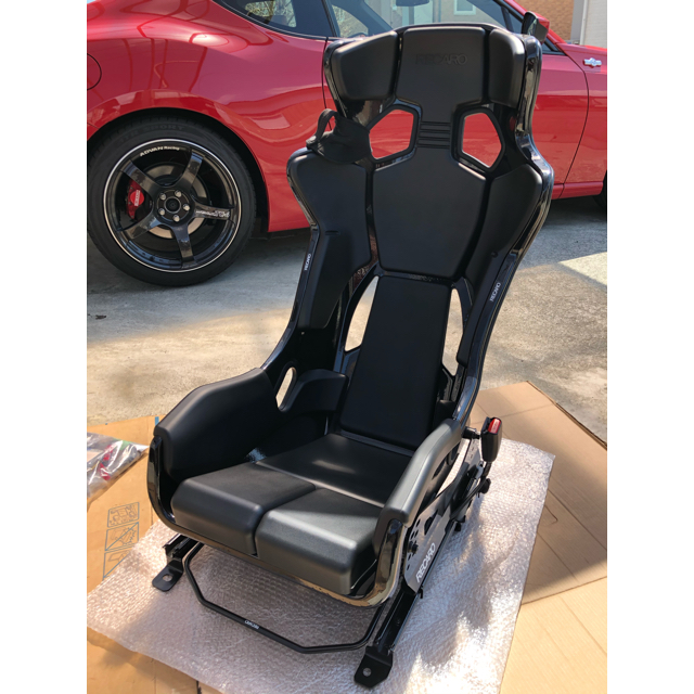 RECARO(レカロ)の【新品同様】レカロ プロレーサーRMS 2700G、86／BRZ用シートレール他 自動車/バイクの自動車(車種別パーツ)の商品写真