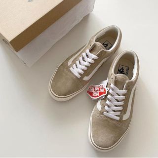 ヴァンズ(VANS)のvanz オールドスクール ベージュ 箱あり(スニーカー)