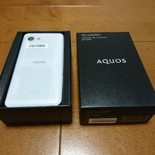 【新品未使用】AQUOS R2 compact SH-M09 ディープホワイト