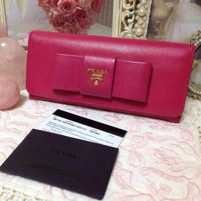 PRADA(プラダ)のプラダリボン長財布 正規品 レディースのファッション小物(財布)の商品写真