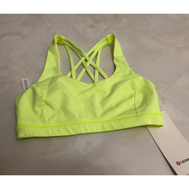 lululemon(ルルレモン)のlululemon ルルレモン トップス size4 スポーツ/アウトドアのトレーニング/エクササイズ(ヨガ)の商品写真