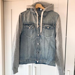 エイチアンドエム(H&M)の【新品】フード付きデニムジャケット Gジャン(Gジャン/デニムジャケット)