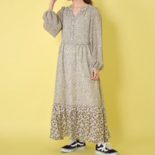 ダブルクローゼット(w closet)のw closet ＊ 小花柄シフォンワンピース(ロングワンピース/マキシワンピース)