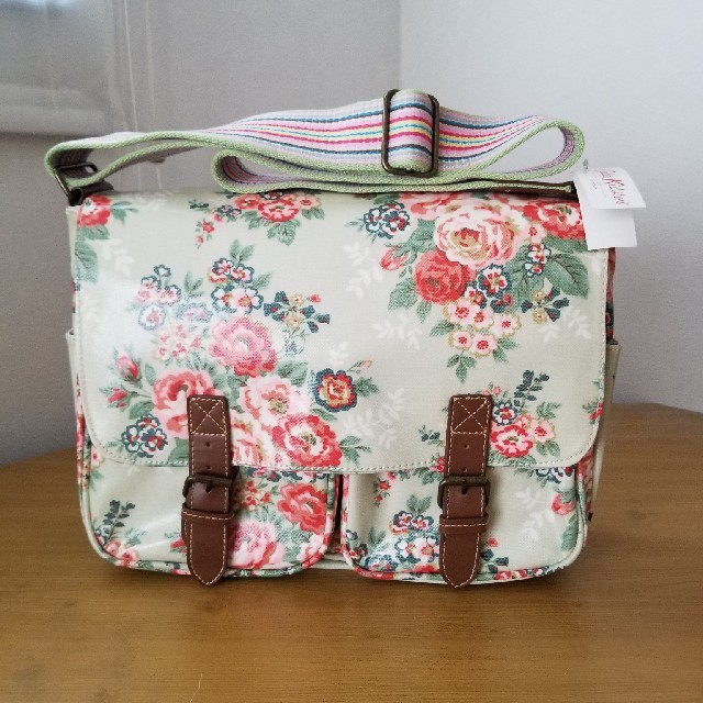 Cath Kidston(キャスキッドソン)のcath kidston　キャス・キッドソン　ショルダーバッグ レディースのバッグ(ショルダーバッグ)の商品写真