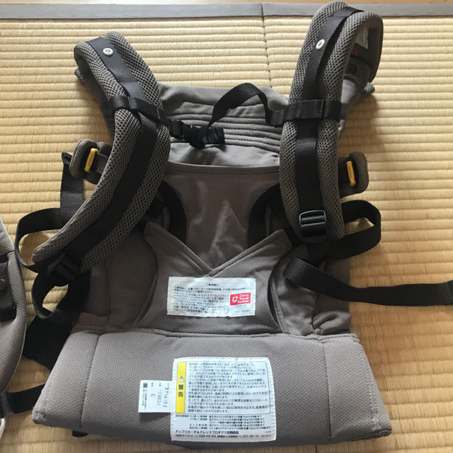 Aprica  carry travel system  抱っこ紐