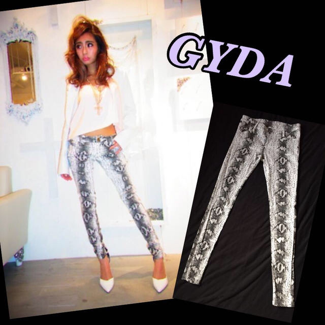 GYDA(ジェイダ)のGYDA♡パイソン柄パギンス レディースのパンツ(カジュアルパンツ)の商品写真