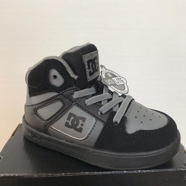 DC SHOE(ディーシーシュー)の新品未使用  ベビー キッズ シューズ 靴 スニーカー 13cm キッズ/ベビー/マタニティのベビー靴/シューズ(~14cm)(スニーカー)の商品写真