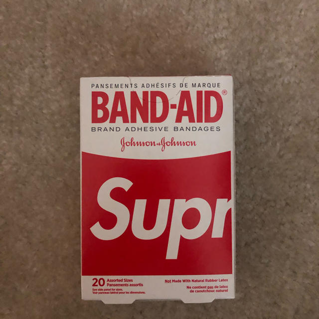 Supreme(シュプリーム)のSupreme BAND-AID インテリア/住まい/日用品の日用品/生活雑貨/旅行(日用品/生活雑貨)の商品写真