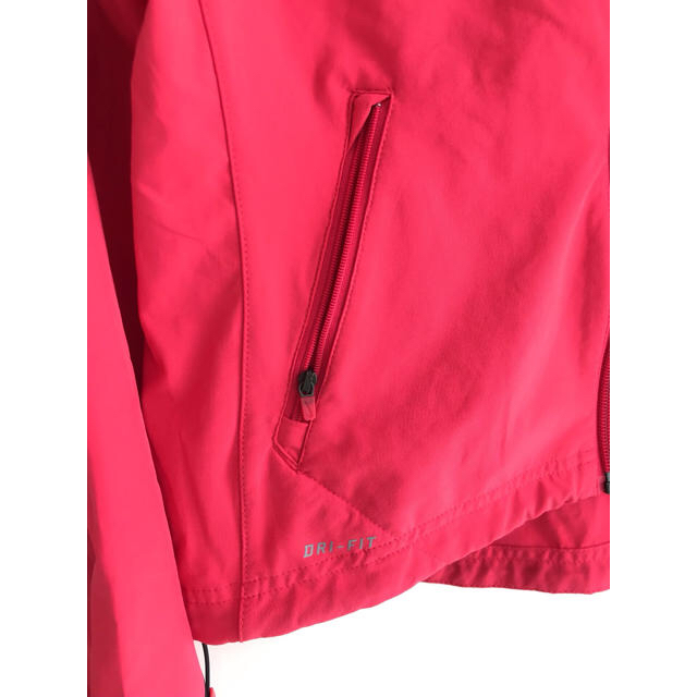 NIKE(ナイキ)のNIKE♦︎ナイキ♦︎ドライフィットジップアップブルゾン♦︎ピンク レディースのジャケット/アウター(ブルゾン)の商品写真