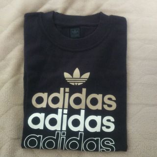 アディダス(adidas)のadidas  Tシャツ(Tシャツ(半袖/袖なし))