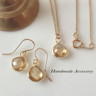 ２点ピアス&ネックレス♡枠付き宝石質シトリン(ピアス)