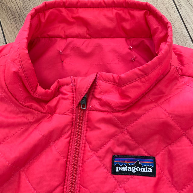 patagonia(パタゴニア)の！値下げ！パタゴニア キルティングジャケット キッズ/ベビー/マタニティのキッズ服女の子用(90cm~)(ジャケット/上着)の商品写真