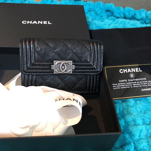 CHANEL(シャネル)のnnnn様専用です。新品、未使用 シャネル 2018年新作、大人気！ レディースのファッション小物(財布)の商品写真