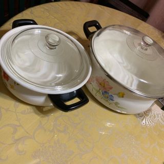 不燃ゴミの日に処分予定です‼️【最終価格】ホーロー鍋☆２点セット(鍋/フライパン)